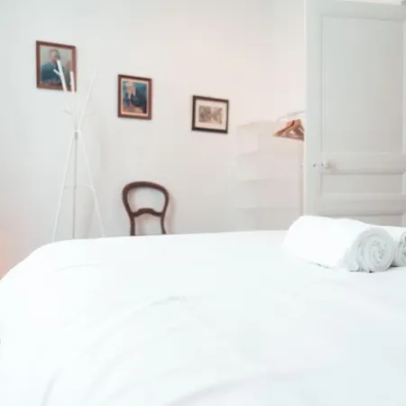 Le Sauvignon, T2 De Caractere Avec Jardin Tours