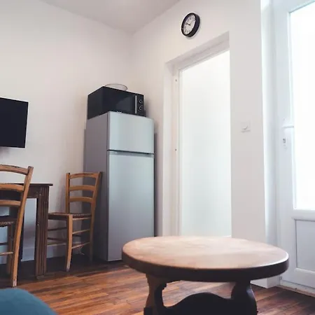 Apartment Le Sauvignon, T2 De Caractere Avec Jardin *