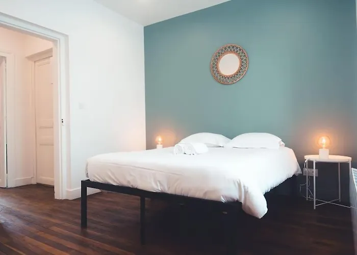 Le Sauvignon, T2 De Caractere Avec Jardin Appartement