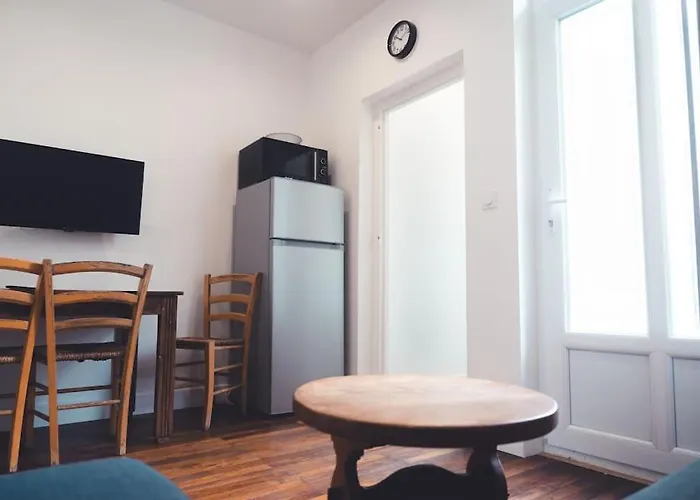 Apartment Le Sauvignon, T2 De Caractere Avec Jardin *